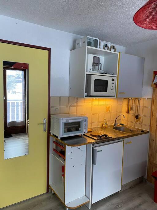 Charmant Appartement Au Pied Des Pistes De Lélex Buitenkant foto